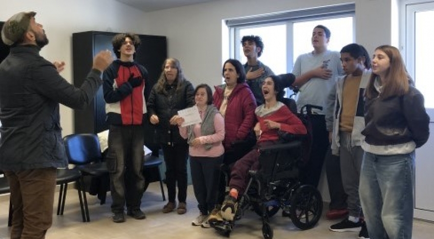 ARTES E AUTISMO - Juntos Contamos Uma Históra!